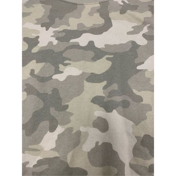 Cute Camo Sweatshirt - Picture 3 of 7